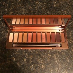 Urban Decay Naked Heat Palette